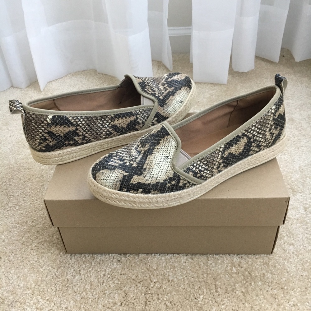 𝅺CLARKS Leather Printed Espadrilles